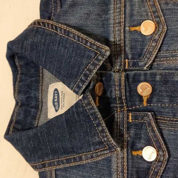 Old navy denim jacket size 18-24 months - Picture 3 of 11